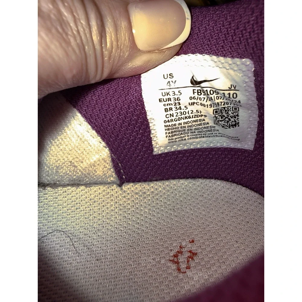 Nike Dunk Low White Purple Leather - Size Kids 4Y FB9109-110